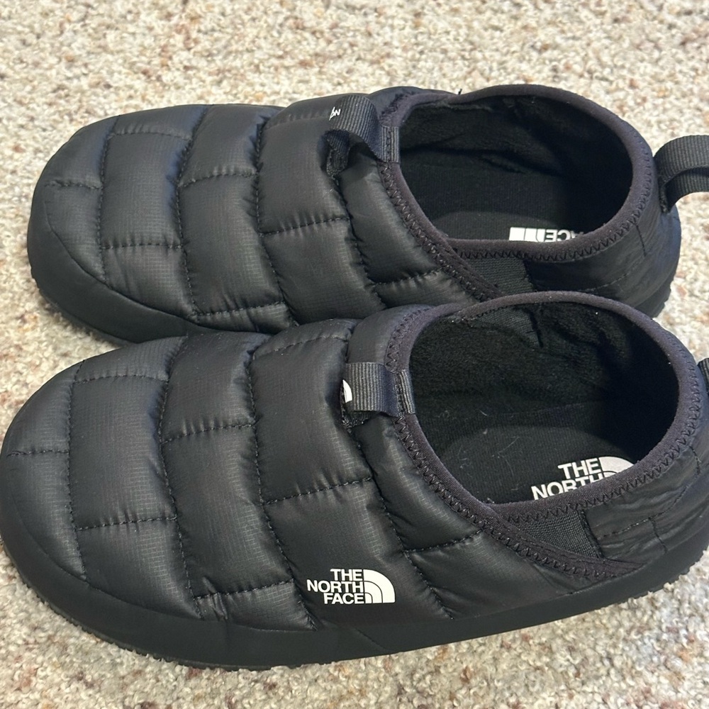 The North Face thermoball mules youth 6